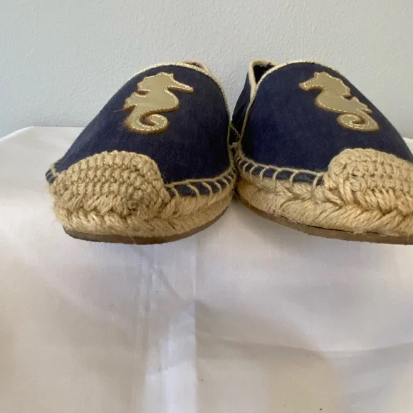 Lilly Pulitzer Lia Espadrilles in true Navy with gold sea horse  size 7 - Picture 8 of 13
